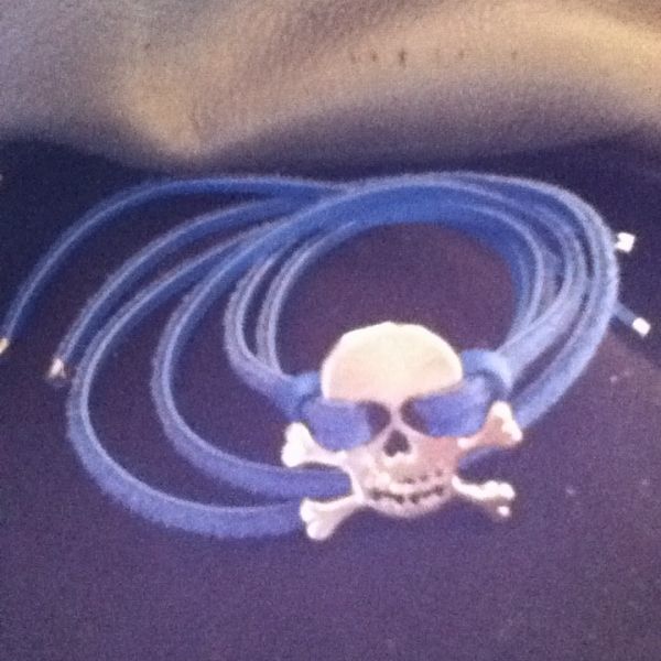 Pulseira skull prata, azul