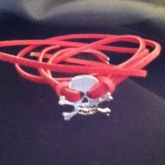 Pulseira skull prata, vermelha